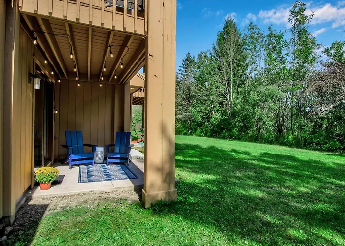 King Bed Patio Scenic Views Pickleball