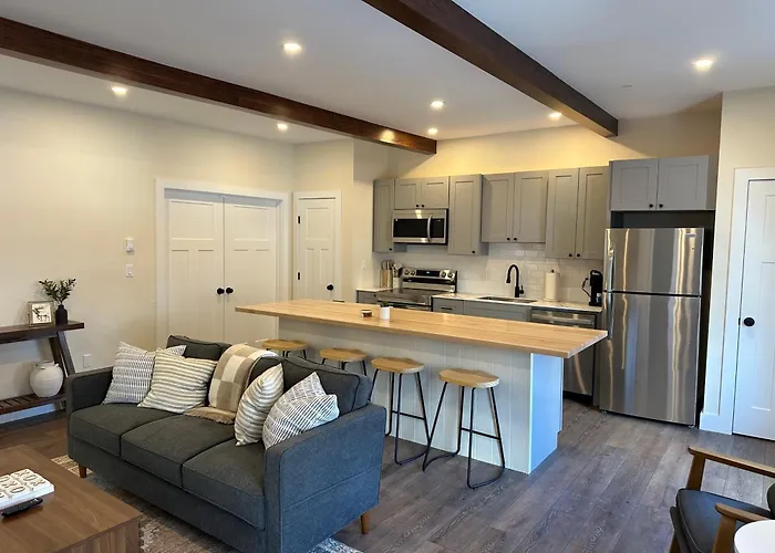 The Innwoods - Two Bedroom Apartment