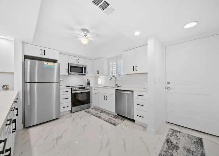 Sandpiper Beach 102