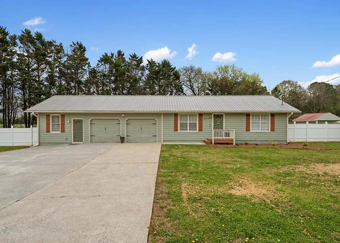 Serene 3Br Pet-Friendly Getaway Near Cartersville
