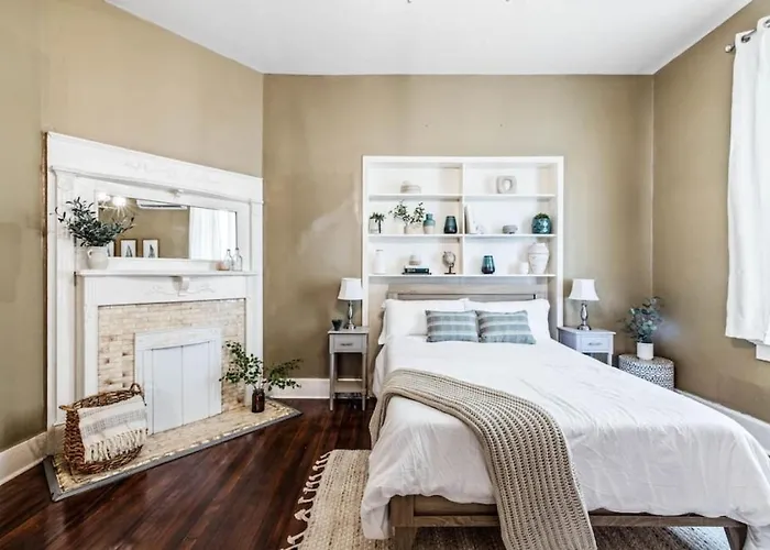 Comfort Suite - Near Mercer University And Downtown