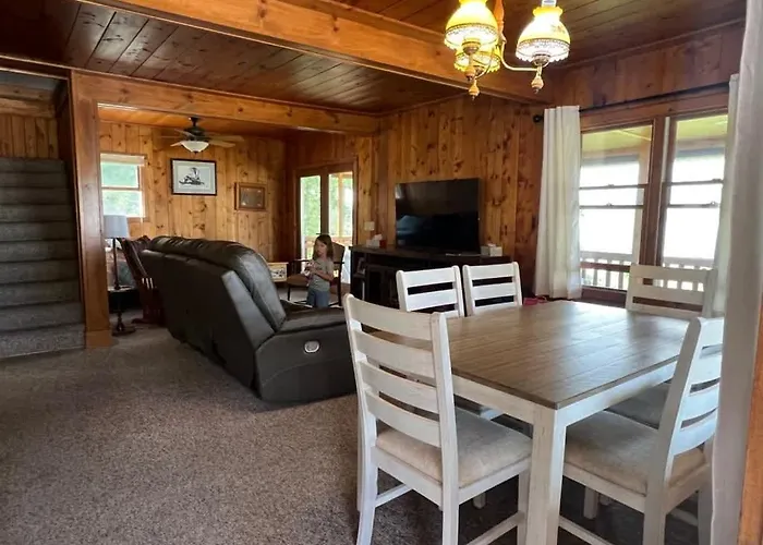 'Northside' Cottage W Screened In Porch