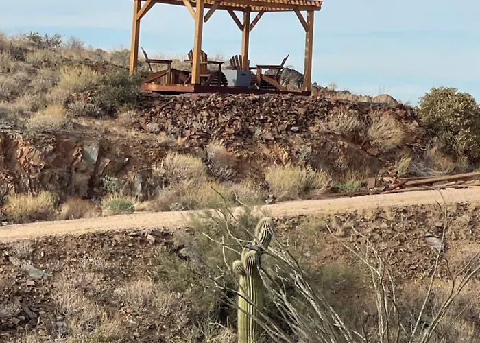 Desert Rain -Floating House