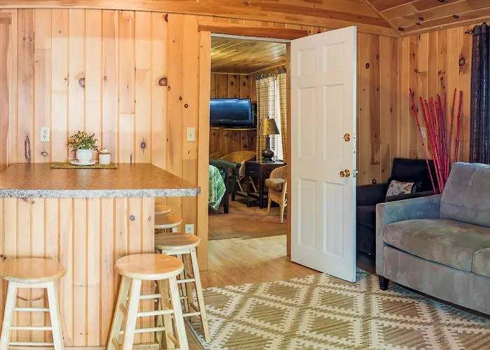 Hinckleys Dreamwood Cottages