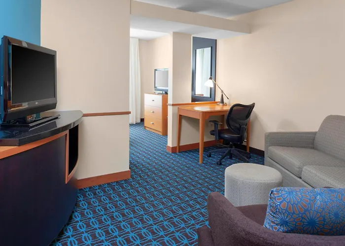 Fairfield Inn And Suites By Marriott Seymour