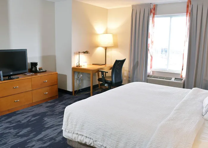 Fairfield Inn & Suites Indianapolis East