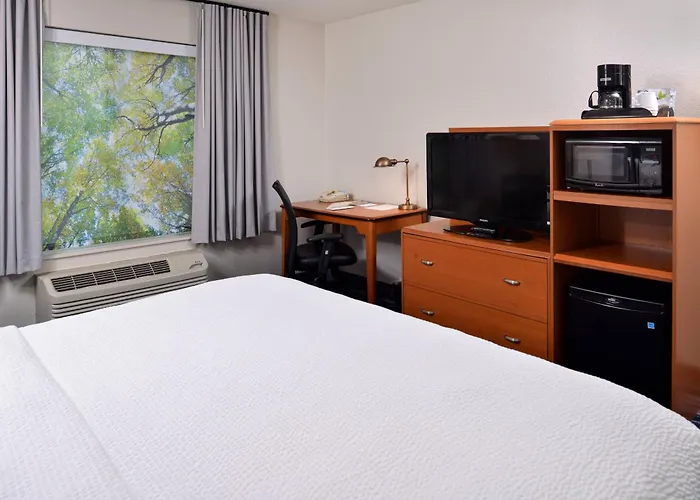 Fairfield Inn And Suites Beloit