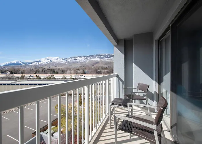 Courtyard By Marriott Reno
