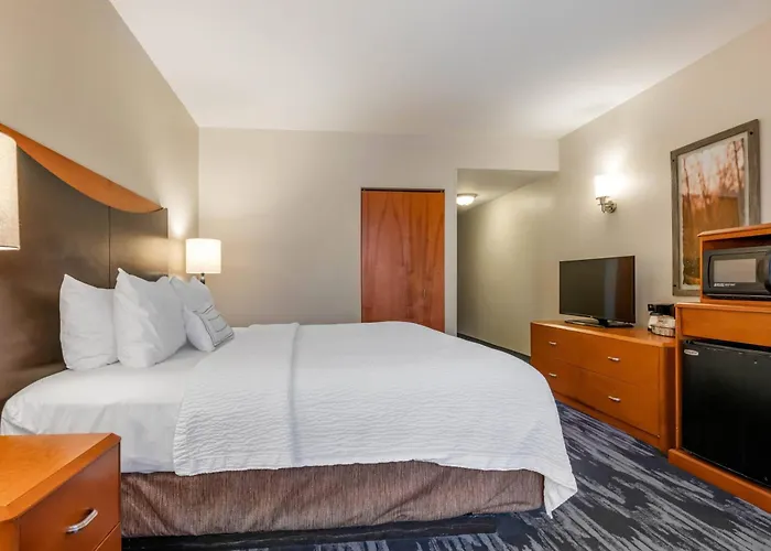 Fairfield Inn And Suites Holiday Tarpon Springs