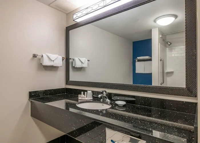 Fairfield Inn And Suites Holiday Tarpon Springs