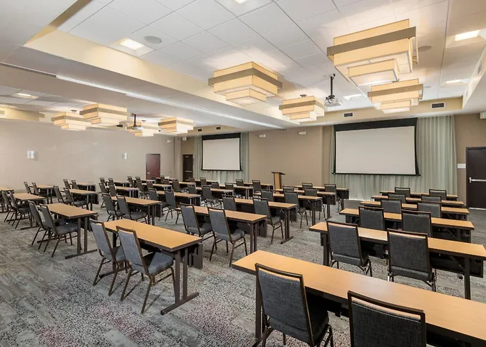Courtyard By Marriott San Diego Oceanside