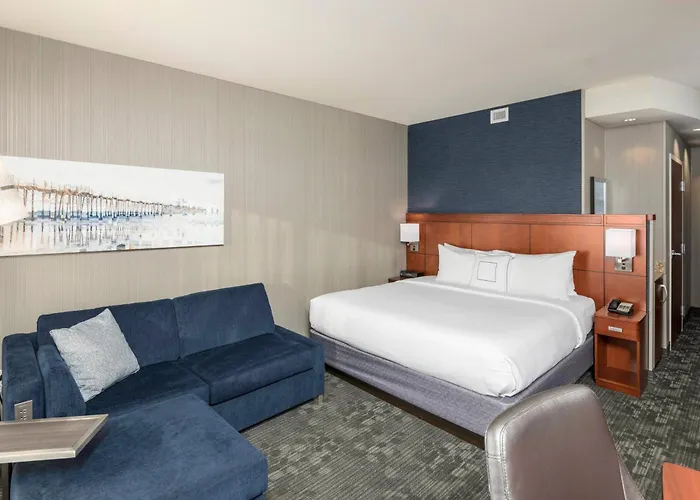 Courtyard By Marriott San Diego Oceanside