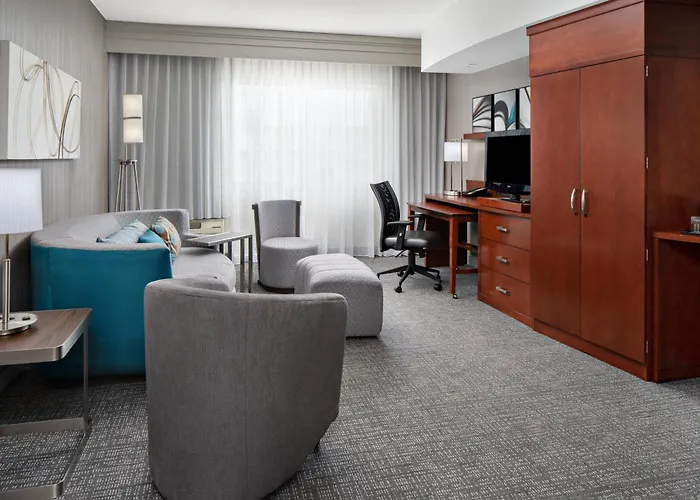 Courtyard By Marriott Raleigh North