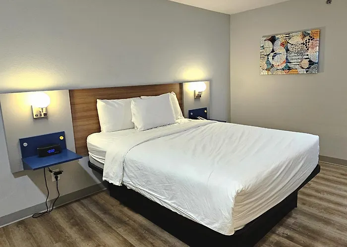 Microtel Inn & Suites By Wyndham Tulsa/Rt 66 Near Casino