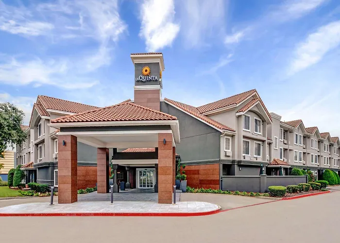 La Quinta By Wyndham Dallas Dfw Airport North