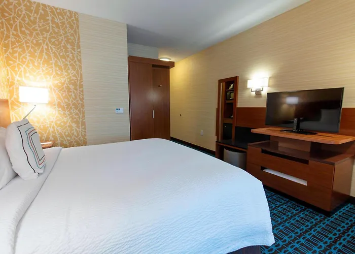 Fairfield Inn & Suites By Marriott Atlanta Woodstock