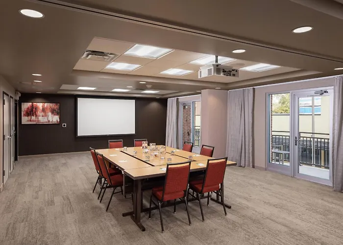 Courtyard By Marriott Baton Rouge Downtown