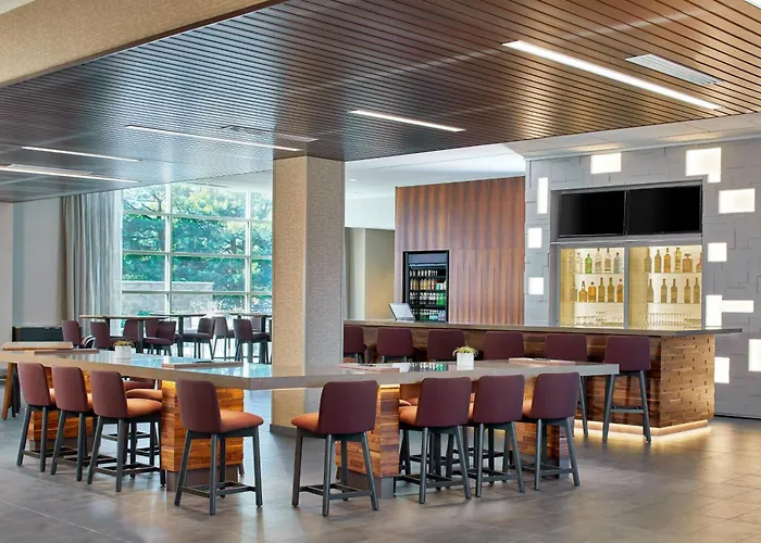 Courtyard By Marriott Albany Airport