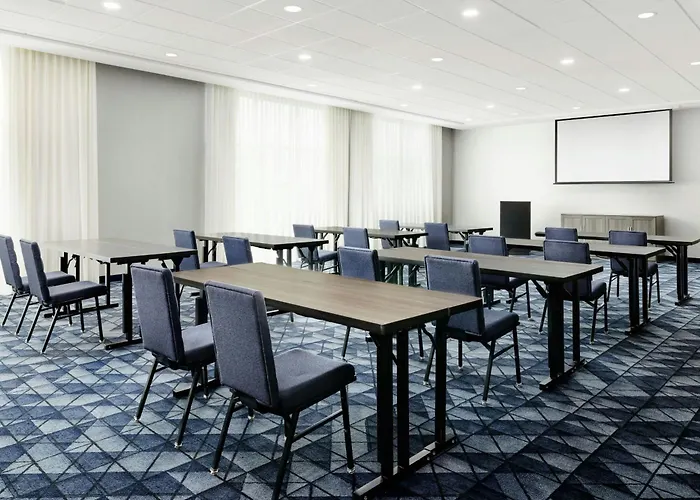 Courtyard By Marriott New Castle