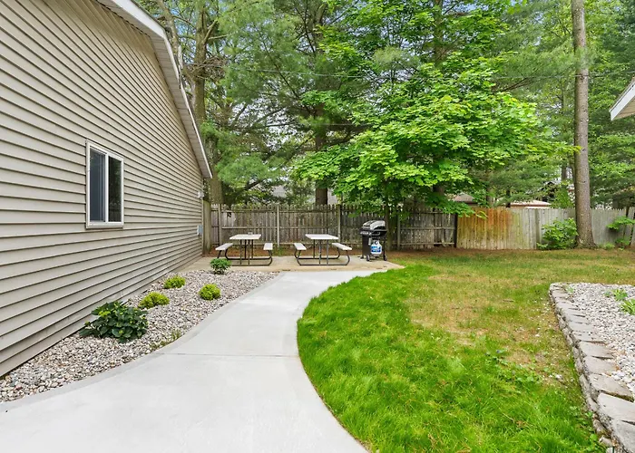 Lakeview Cottage - Stunning Views Of Silver Lake.