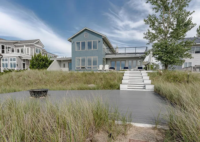 Dreamview- Private Lake Frontage