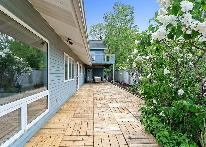 Beachside Getaway Private Lake Michigan Beach Frontage