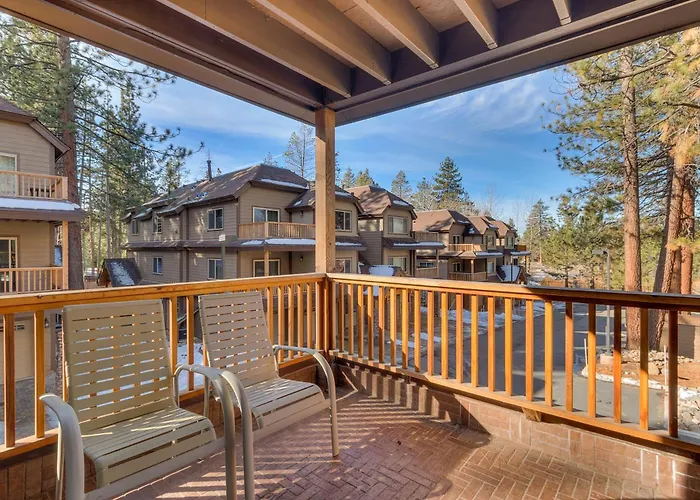 3987 - Upscale Townhouse Walk To Heavenly, Casino And Beach