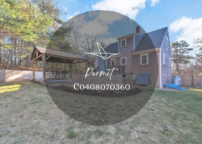 Family-Friendly Home Near Beach With Fenced Yard , Fire Pit, Three Bedroom Plus Office Make For Four Unique Sleeping Spaces, Pocasset Home Perfect For Families, Host Up To 7, 24 Hr Hospitality