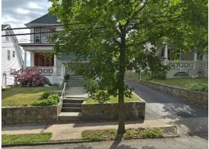 Charming Victorian Home In The Heart Of White Plains