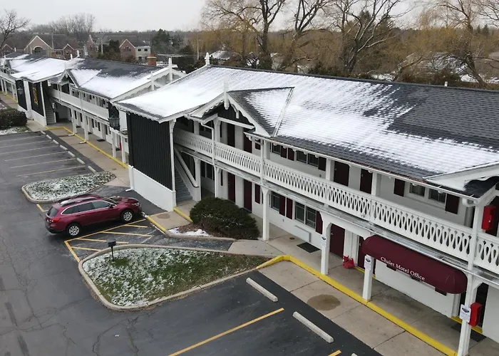 The Chalet Motel