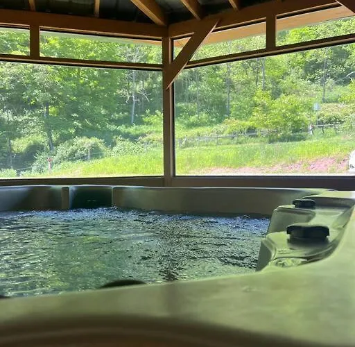 Seneca Cabin - Relax, Refresh, Renew
