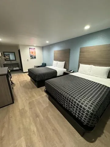 M&M Inn And Suites