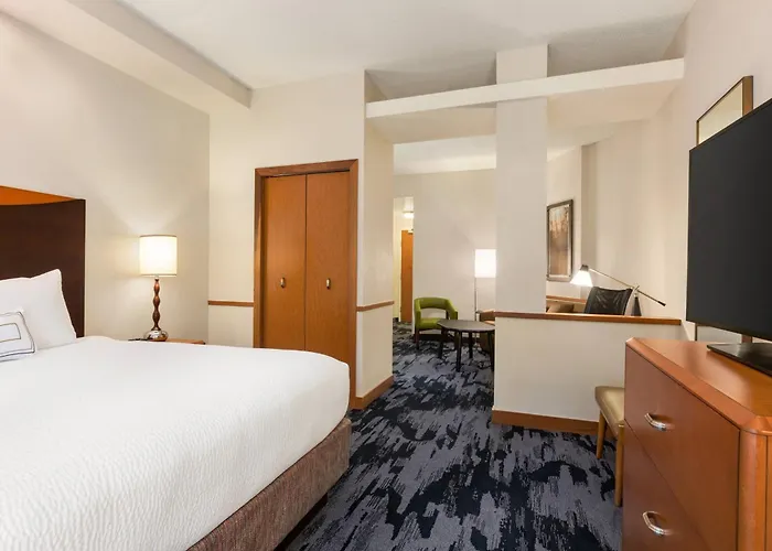 Fairfield Inn & Suites Jacksonville West/Chaffee Point