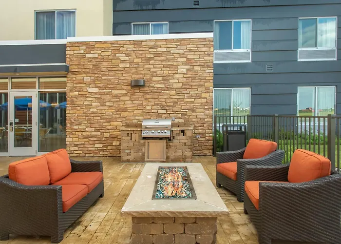 Fairfield Inn & Suites By Marriott Jamestown