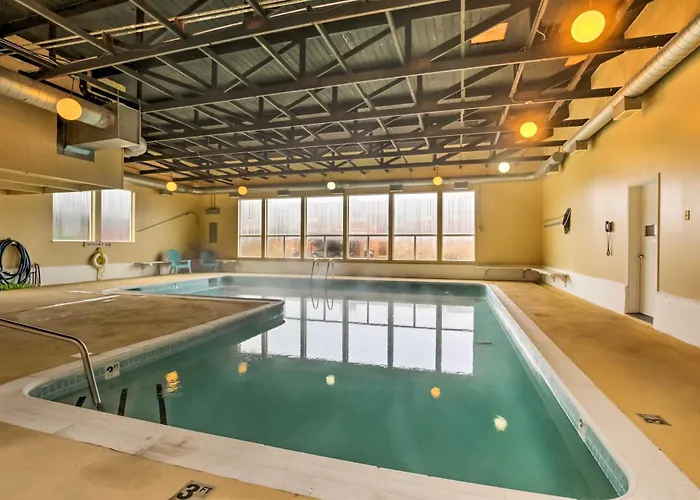 Lincoln City Oceanfront Condo, Near Lincoln Beach!