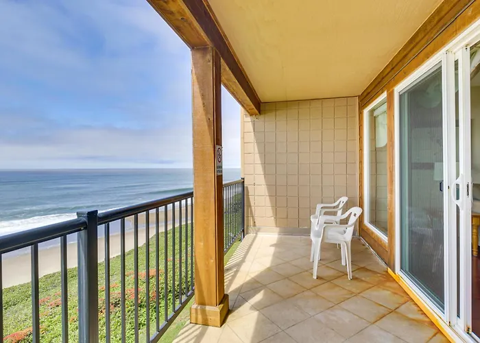 Lincoln City Oceanfront Condo, Near Lincoln Beach!