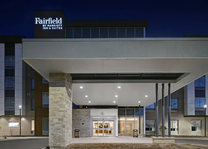 Fairfield Inn & Suites By Marriott Milwaukee Brookfield
