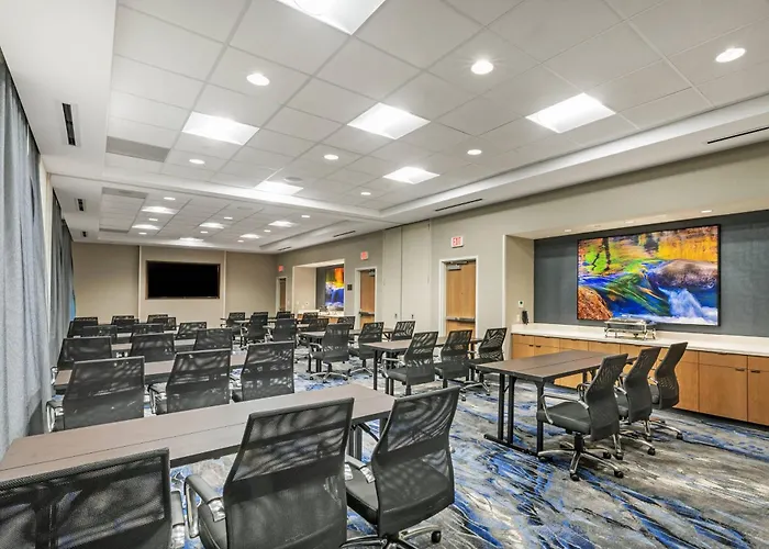 Fairfield Inn & Suites Houston Memorial City Area
