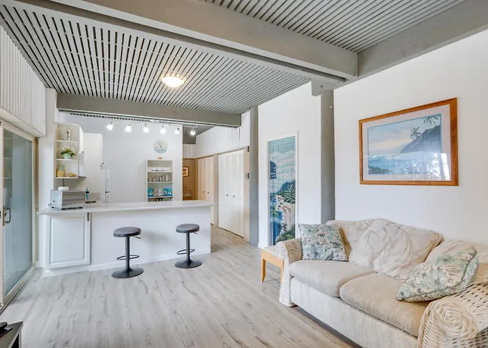 Cozy Honolulu Retreat W/ Pool Access, Near Beaches