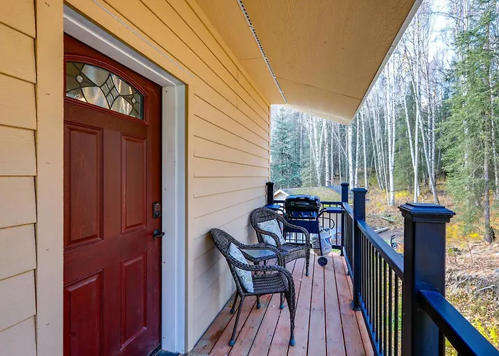 Convenient Fairbanks Guest Suite W/ Grill!