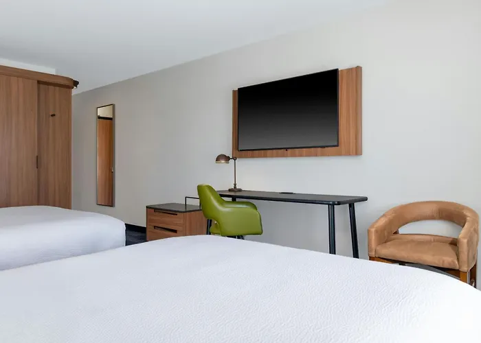 Fairfield By Marriott Inn & Suites Norfolk
