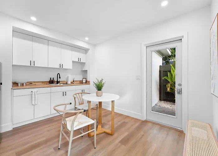 921 Apartment 4