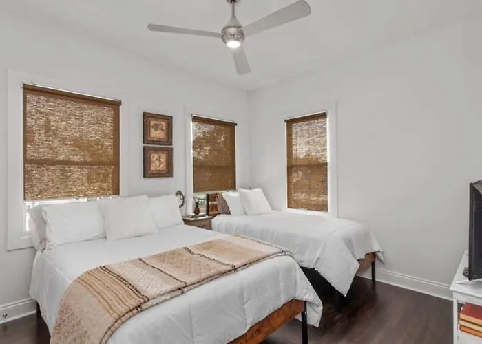 Downtown 3 Bedroom Townhouse