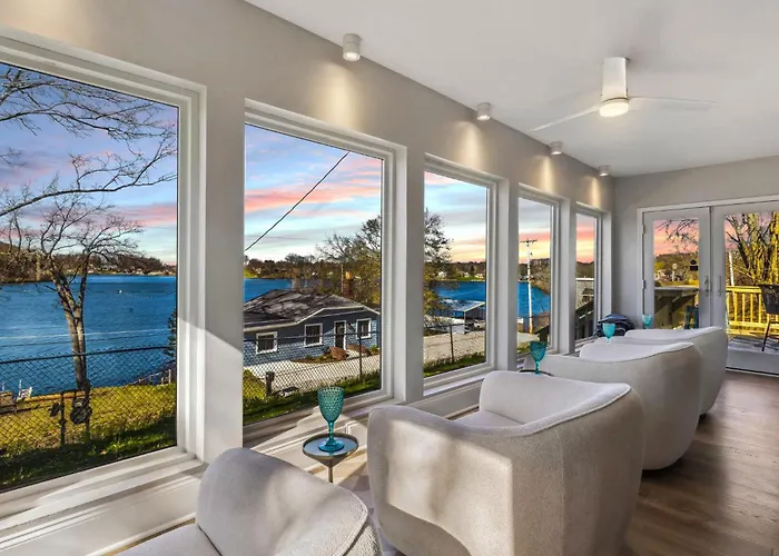 Hilltop Lakehouse - Free Kayaks Deck Plx