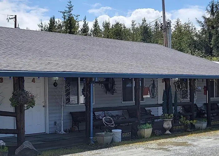 The Bunkhouse Motel