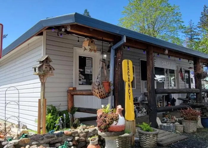 The Bunkhouse Motel