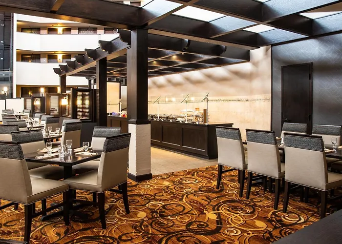 Sheraton Minneapolis West Hotel