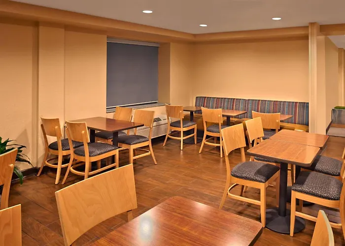 Towneplace Suites By Marriott Albany Downtown/Medical Center