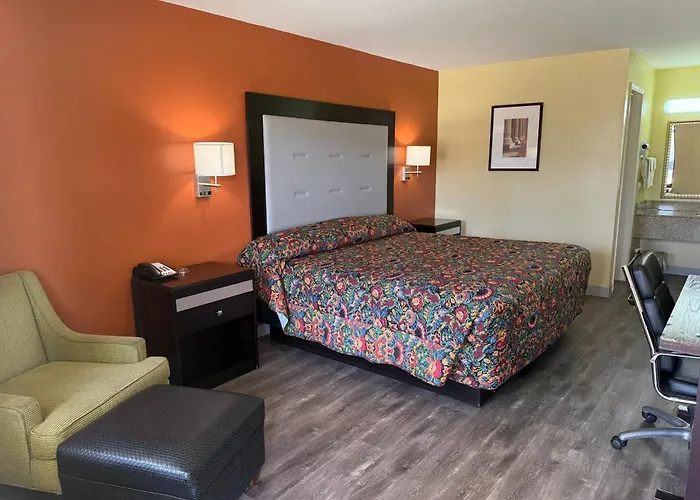 Liberty Inn - Collins