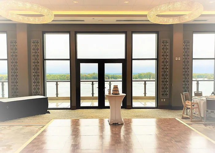 The Merrill Hotel & Conference Center, Muscatine, A Tribute Portfolio Hotel